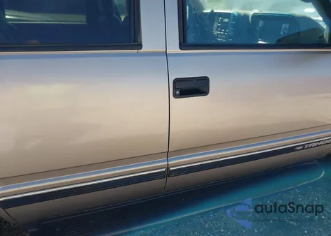 1999 Chevrolet Tahoe Ls из США, поврежденный, VIN 1GNEK13R0XR124055